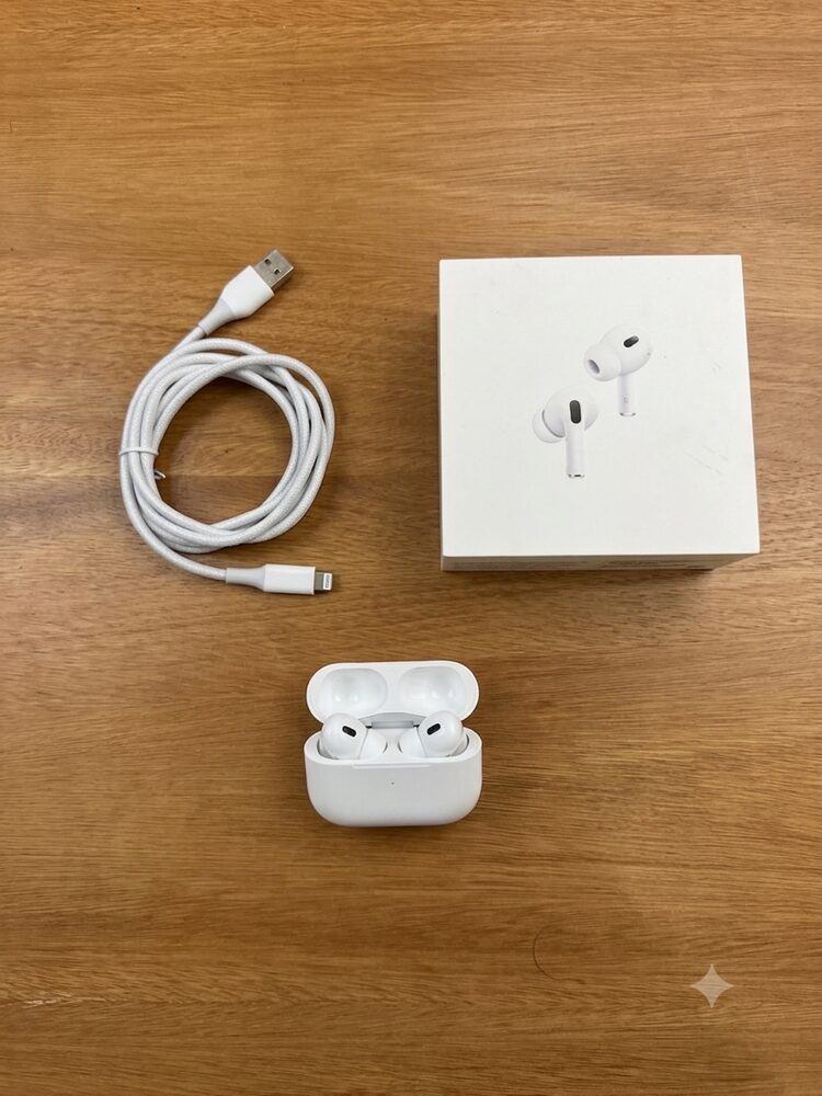AirPods Pro (2da generación) – Conector Lightning - Imagen 1
