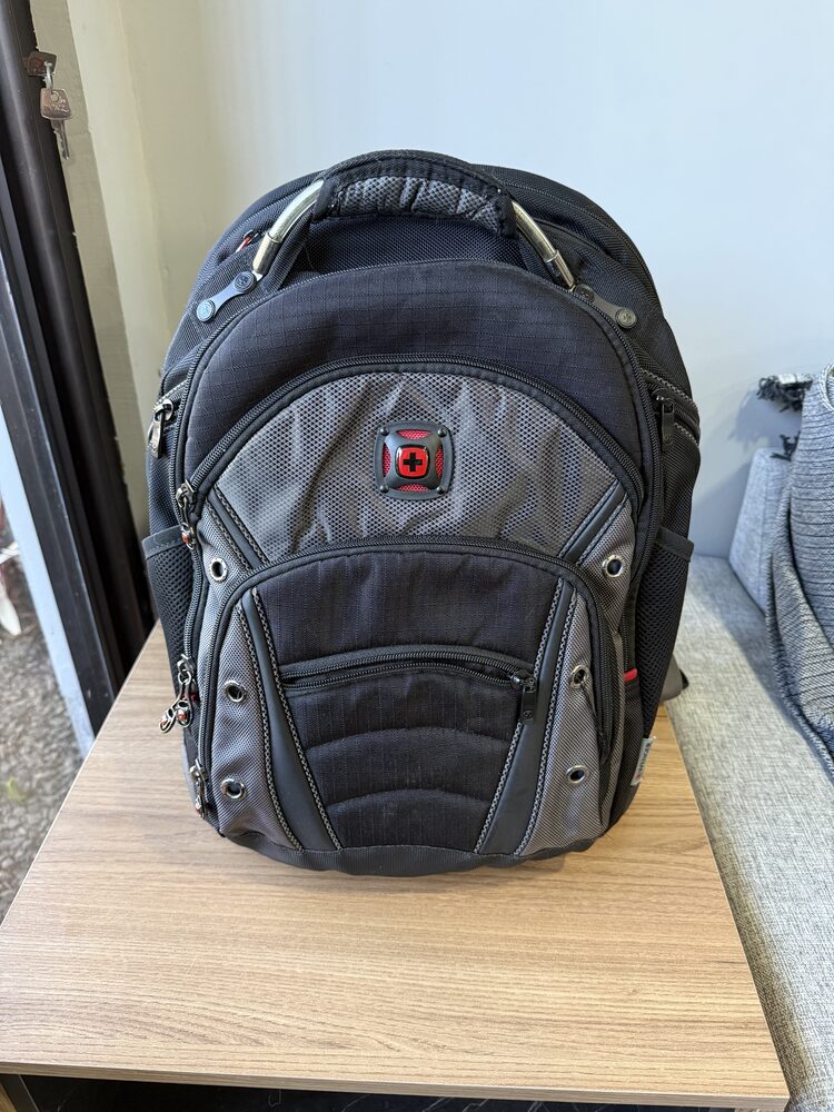 Mochila SwissGear Wenger Synergy – Negro - Imagen 1